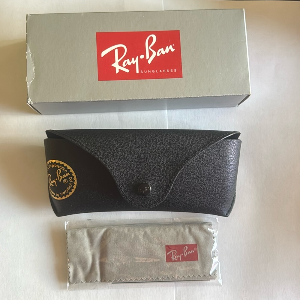Ray-Ban Sunglasses Case & Cleaning Cloth - Brown Case, Gray Cloth
